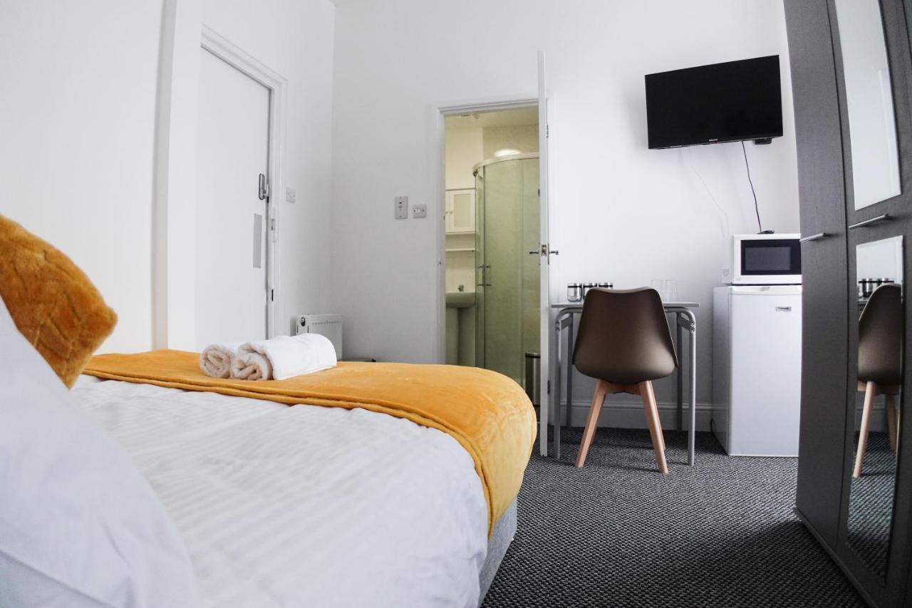 Station House Plymouth Hotell Exteriör bild