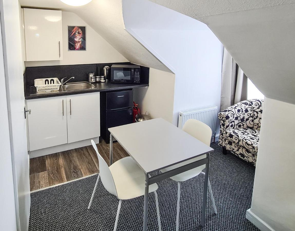 Station House Plymouth Hotell Exteriör bild